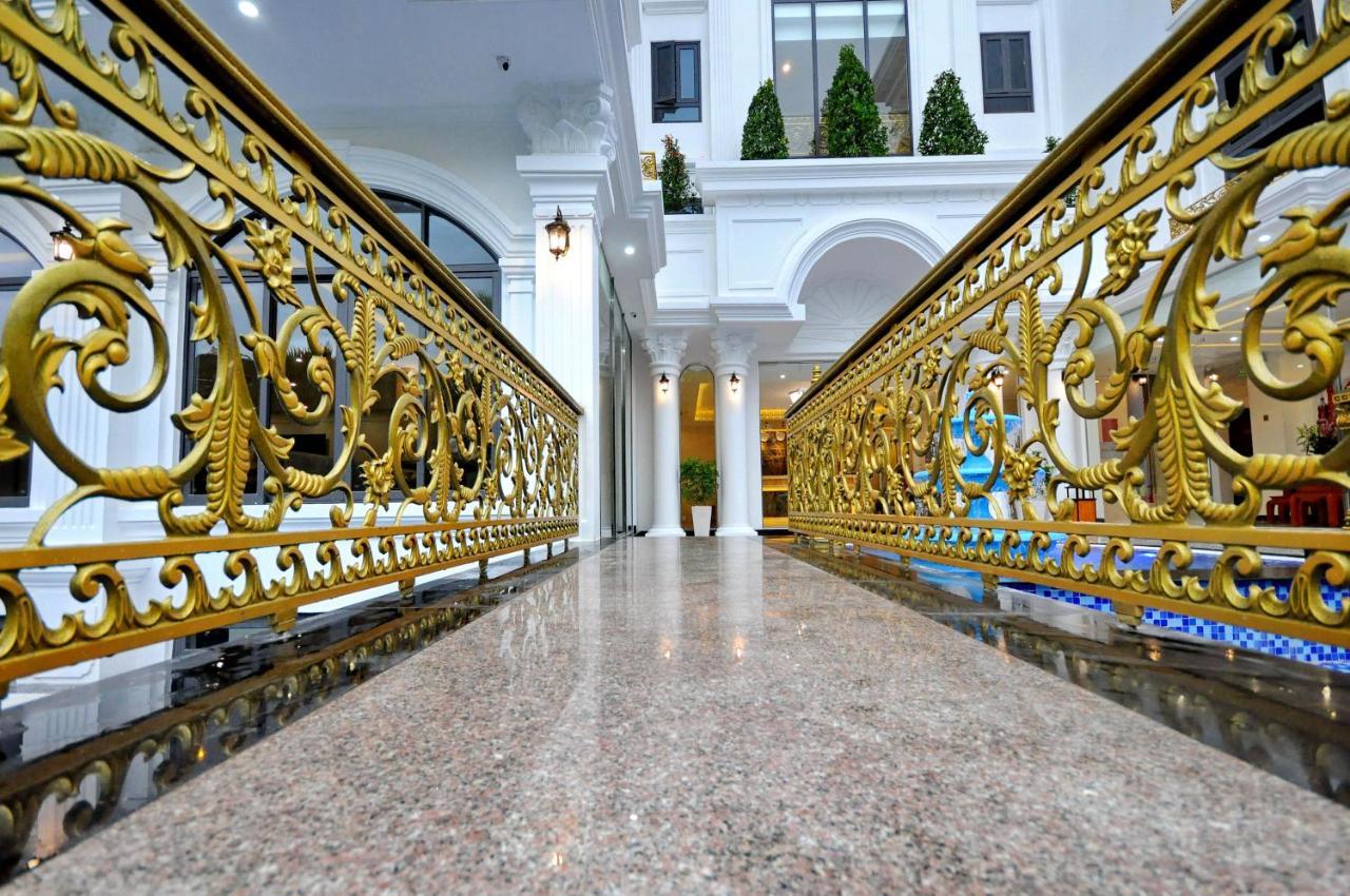 Crown Nguyen Hoang Hotel Nha Trang Exterior photo