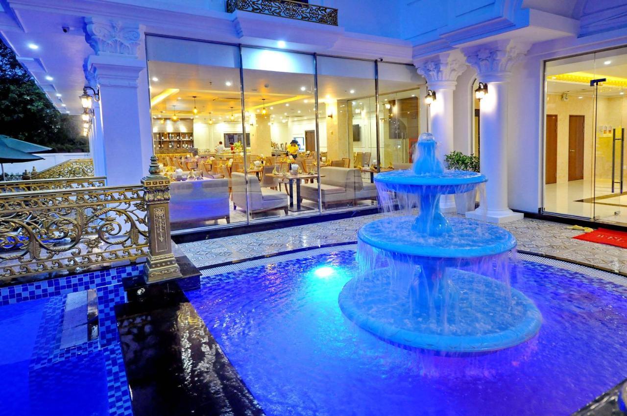 Crown Nguyen Hoang Hotel Nha Trang Exterior photo