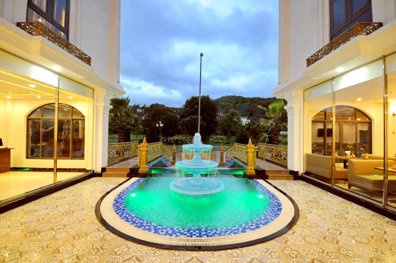 Crown Nguyen Hoang Hotel Nha Trang Exterior photo
