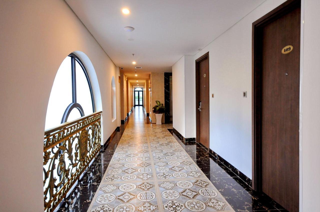 Crown Nguyen Hoang Hotel Nha Trang Exterior photo